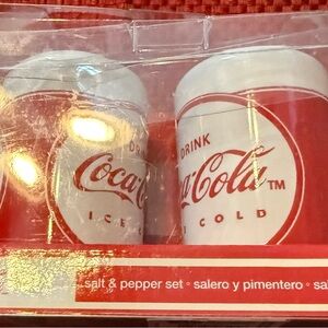 Gibson White and Tan Everyday Set